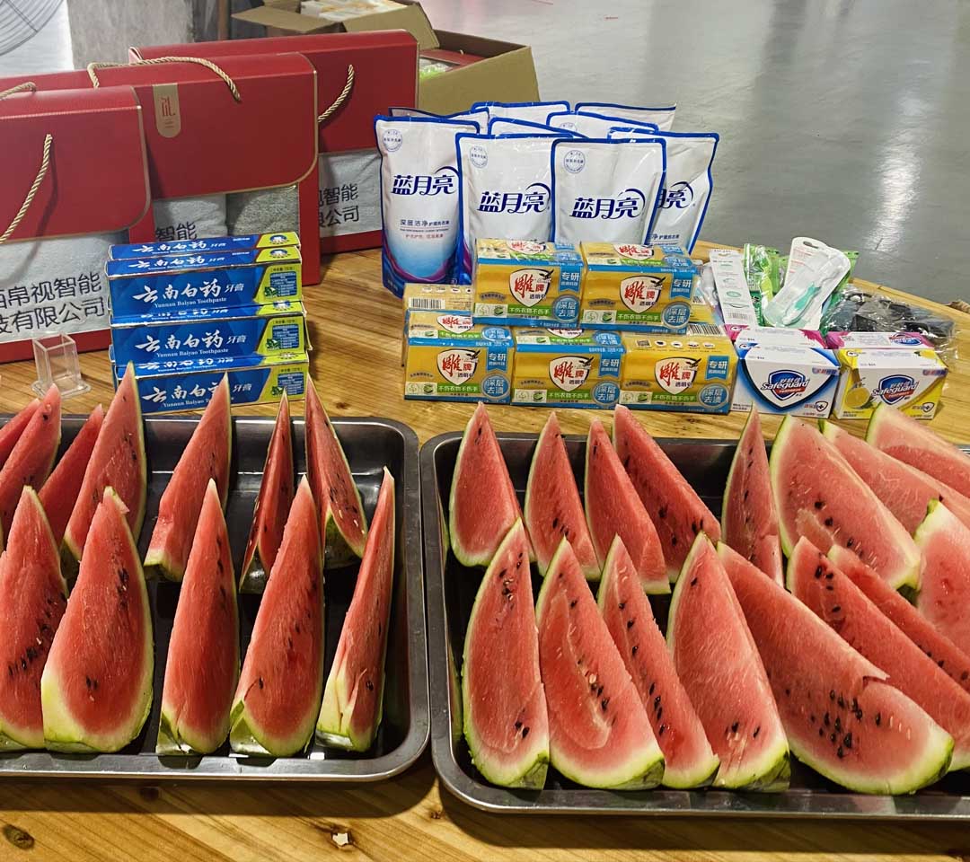 กิจกรรมการสร้างทีมสำหรับผู้ผลิตเลนส์สายตา-เซี่ยงไฮ้ผ้าไหมออพติคอล