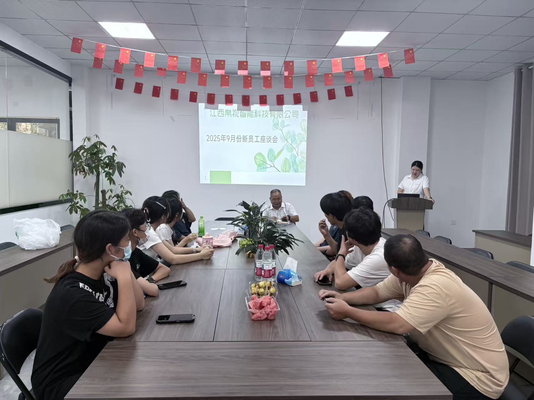 การเดินทางครั้งใหม่เริ่มต้นขึ้น | การประชุมสัมมนาพนักงานใหม่ของ Silk Optical ปิดท้ายด้วยความสำเร็จ