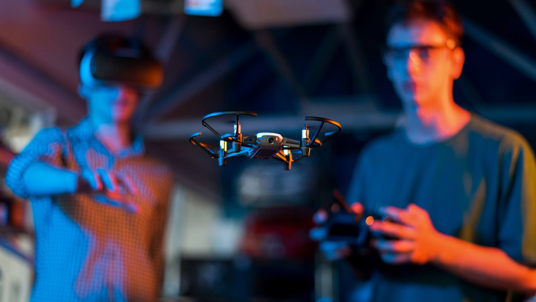 เลนส์กล้อง FPV กว้างพิเศษเพื่อประสบการณ์การแข่งรถโดรนที่สมจริง